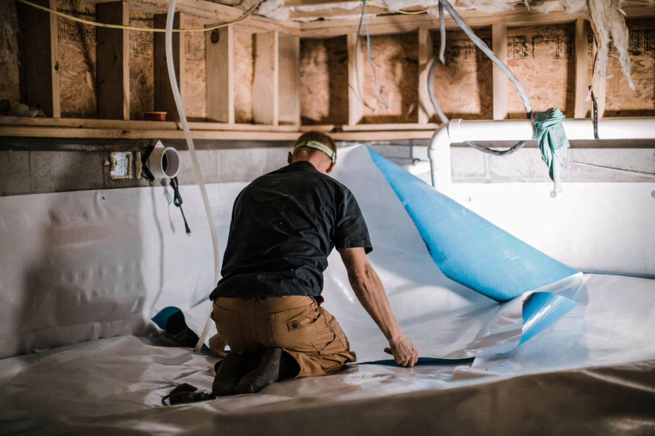 Crawl space vapor barrier in Eagle Pass, TX